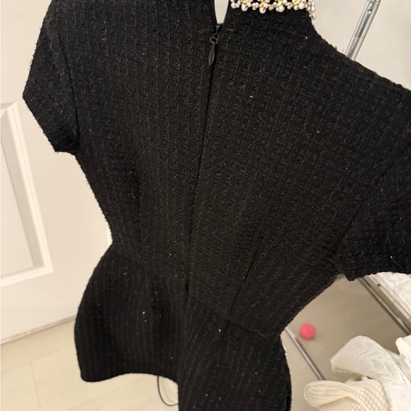 Elegant Black Skirt with Pearl Accents - Picture 8 of 14